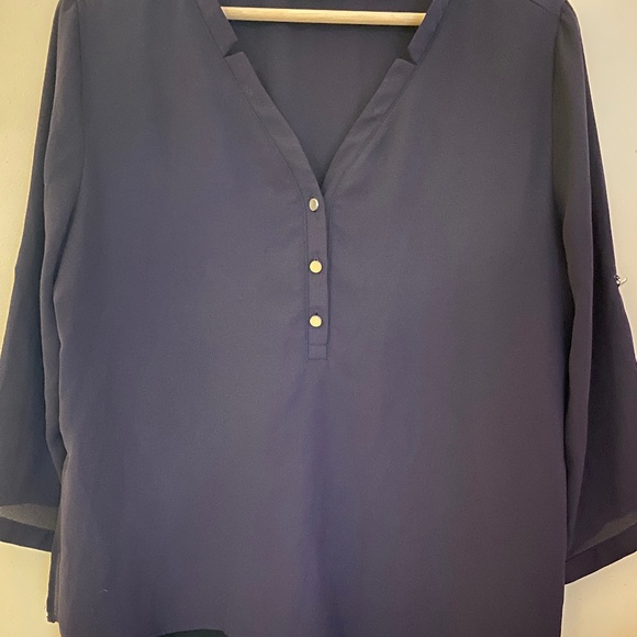 Reitmans v-neck blouse 3/4 length sleeve asymmetrical - Picture 8 of 8